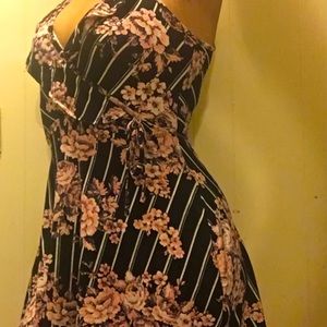 Hot Kiss floral dress